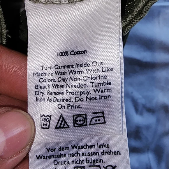 Eddie Bauer Ultimate Green Cargo Shorts Men's Size 36 NWT!!! - Picture 4 of 10